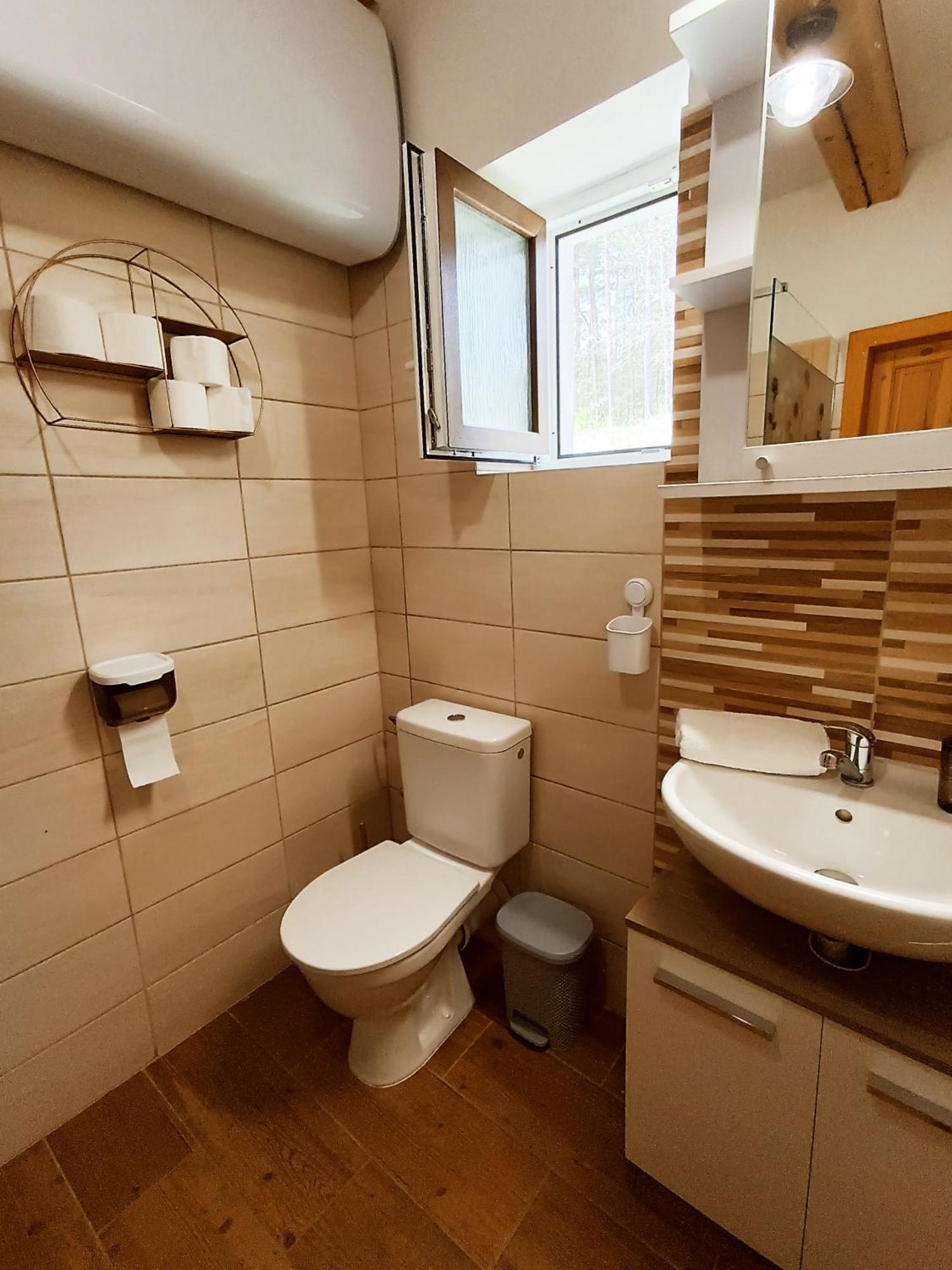 Klidna Lokalita Na Kraji Lesa, Cely Dum S Uschovnu Kol Villa Nová Bystřice Dış mekan fotoğraf